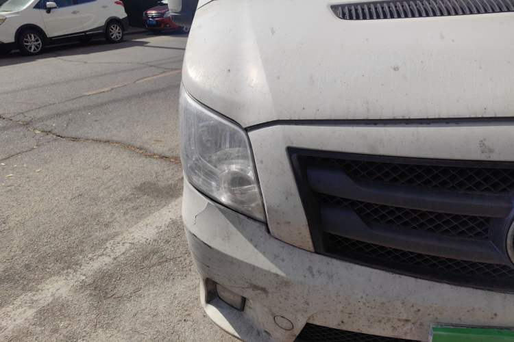 Used Foton Toano 2022 2.8T Manual Jixiang Van Long Wheelbase Ultra-High Roof Rear Dual Tires 3-Seater F2.8NS6B177L
