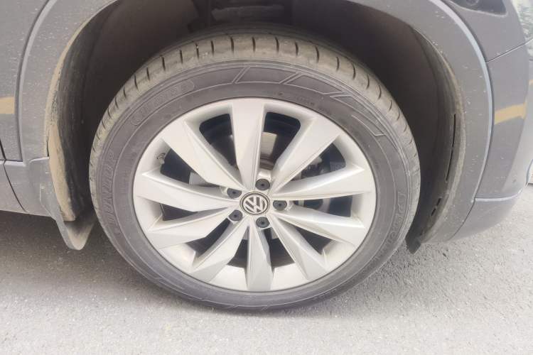 Used Volkswagen Tayron 2020 330TSI Two-Wheel Drive Luxury Connected Pro Edition
