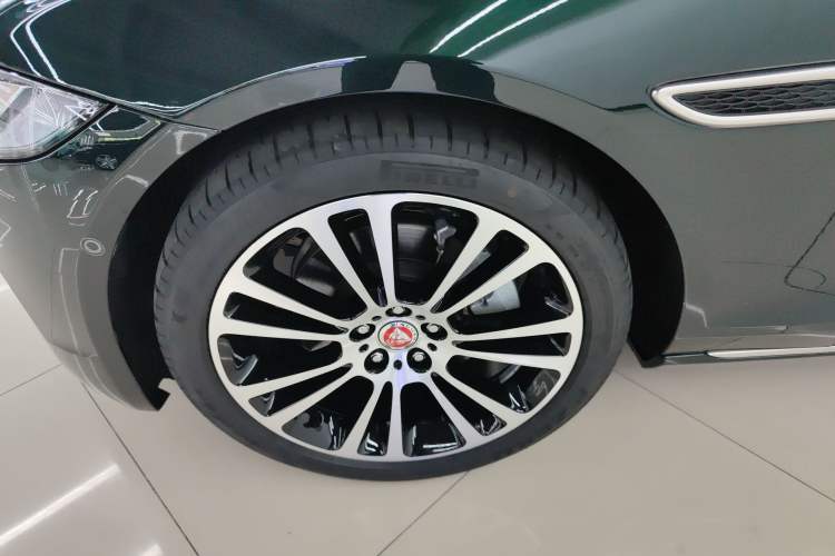 Used Jaguar XFL 2024 2.0T P250 Two-Wheel Drive Prestige Luxury Edition