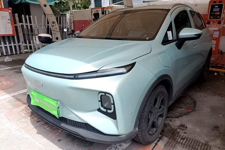 Used Geometry E Firefly 2024 401 km Fluorescent