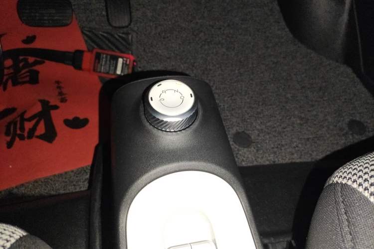 Used Wuling Hongguang MINIEV 2024 3rd Generation 215km Advanced Version Gear Lever