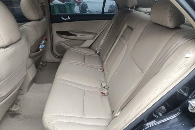 Used BYD G6 2012 1.5TID Automatic Prestige Version
