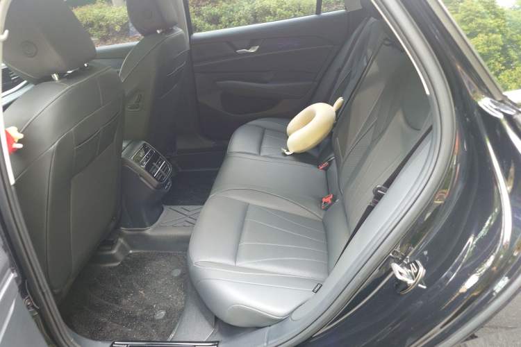 Used Volkswagen Passat 2025 Pro 380TSI Starry Dragon Edition
