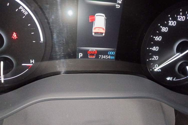 Used Toyota Granvia 2023 2.5L Hybrid Prestige PLUS Edition Odometer Close Up