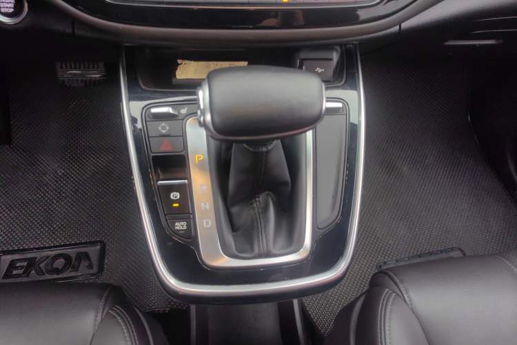 Used GAC Trumpchi M6 2019 270T Automatic Luxury Edition (7-seater) China V Standard Gear Lever