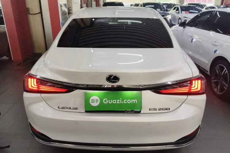Used Lexus ES 2022 200 Excellence Edition
