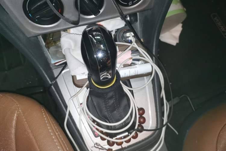 Used Volkswagen Gran Lavida 2013 1.6L Automatic Fashion Model