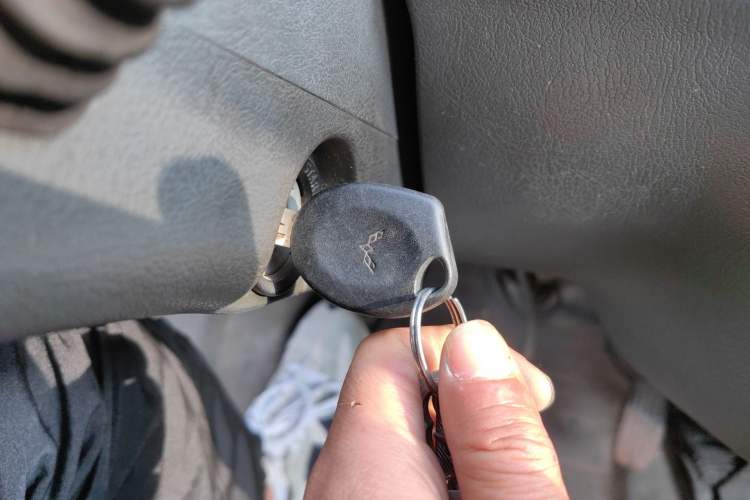 Used Wuling Zhiguang 2010 1.0L New Version Practical Edition with Short Body