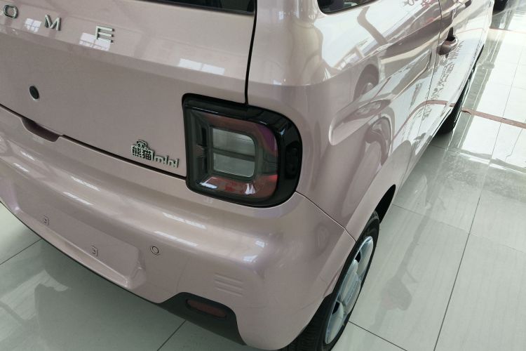 Used Geely Galaxy Panda 2024 Panda Mini 200km Endurance Bear
