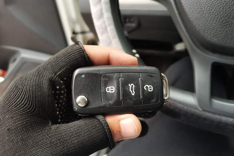 Used Volkswagen Lavida 2015 1.6L Automatic Fashion Edition