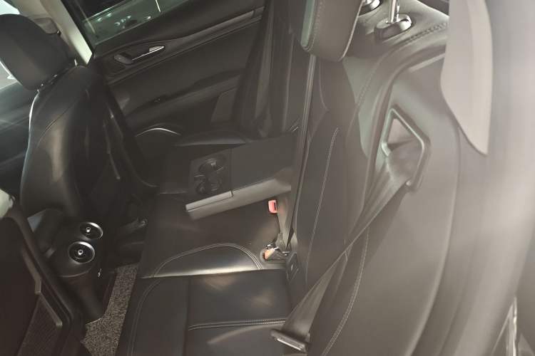 Used Alfa Romeo Stelvio 2017 2.0T 200HP Elite Edition
