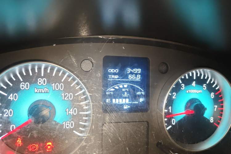 Used Jinbei Hiace X30 2024 1.5L Wealthy-Style Passenger Van 5/6/7 Seater