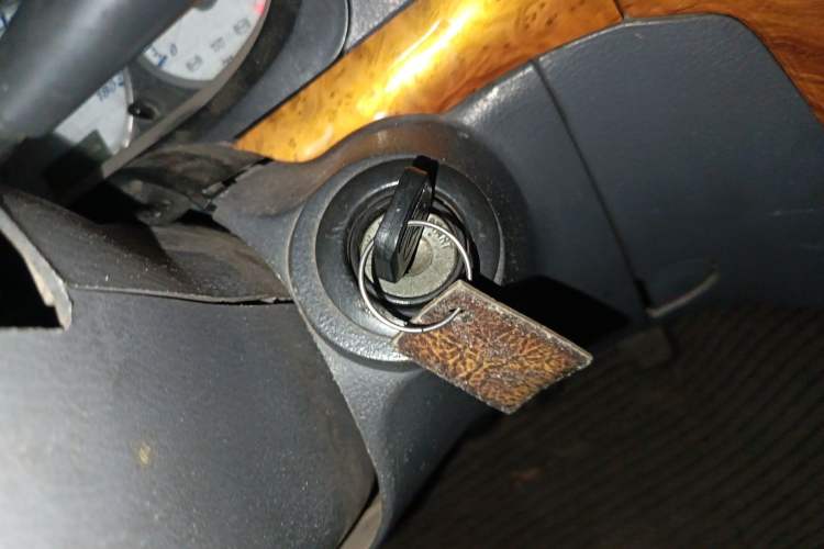 Used King Long Golden Way 2014 2.2L CNG Long-Wheelbase Entrepreneurial Version XG491 Vehicle Key