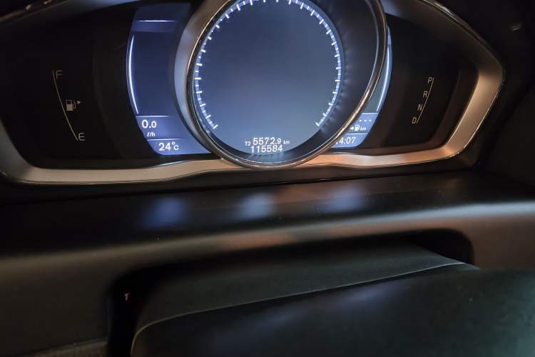 Used Volvo XC60 2014 Restyled T5 Zhiya Edition Odometer Close Up