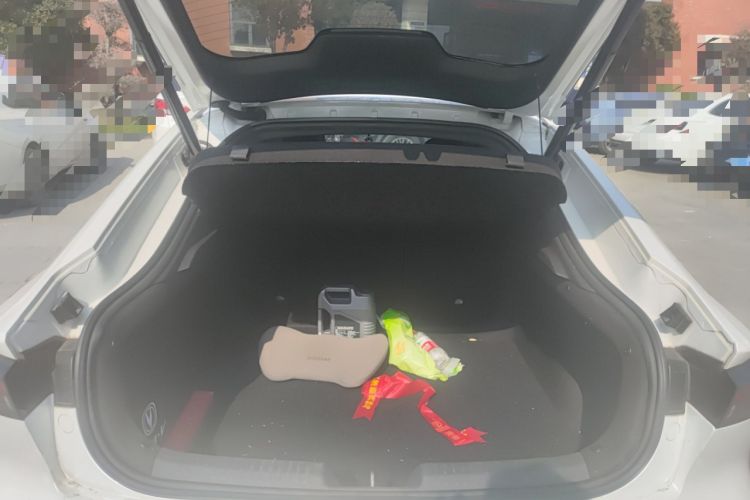 Used Changan UNI-V 2022 1.5T Prestige Version