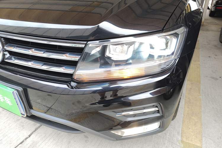 Used Volkswagen Tiguan L 2021 330TSI Automatic Two-Wheel Drive Smart Edition
