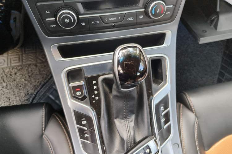 Used Geely Auto Vision S1 2018 1.4T CVT Fēngruì Model