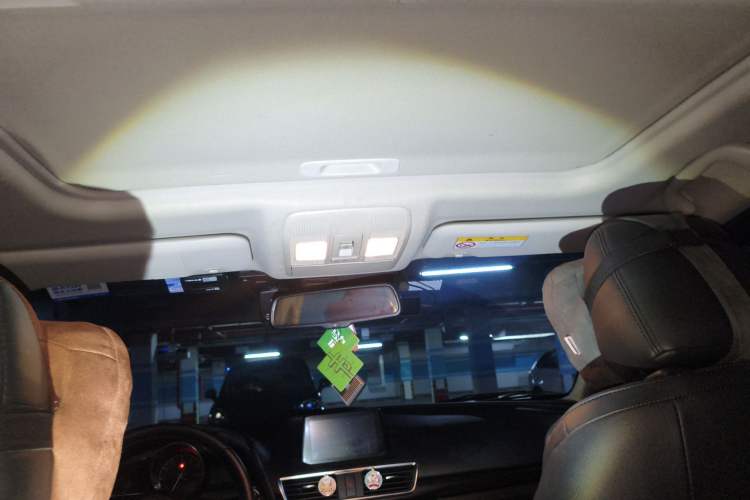 Used Mazda 3 Axela 2017 Hatchback 2.0L Automatic Sport Model China V Emission Standard