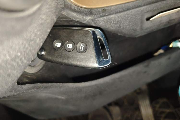 Used Baojun KiWi EV 2021 Designer Lithium Iron Phosphate