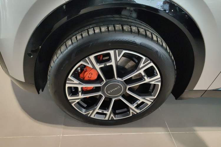 Used Lynk & Co 900 2025 1.5T Ultra Left Front Wheel Hub