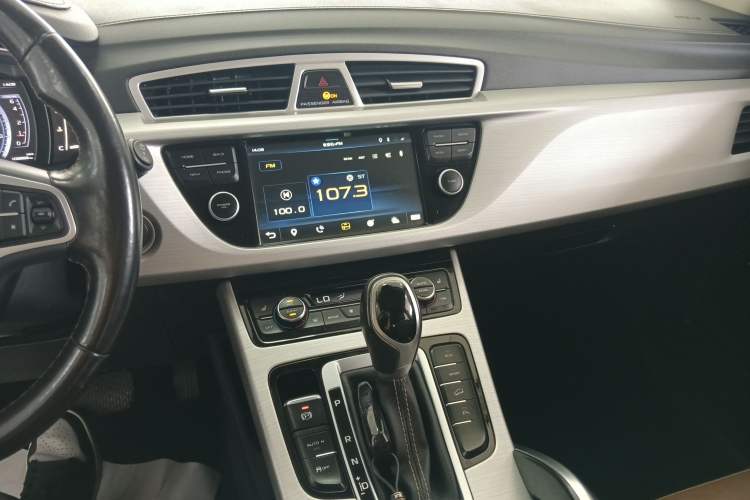 Used Geely Auto Emgrand X7 Sport 2016 1.8TD Automatic Smart Model
