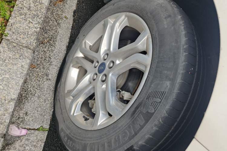 Used Ford Edge 2018 EcoBoost 245 Two-Wheel-Drive Titanium 7-Seater China V Standard
