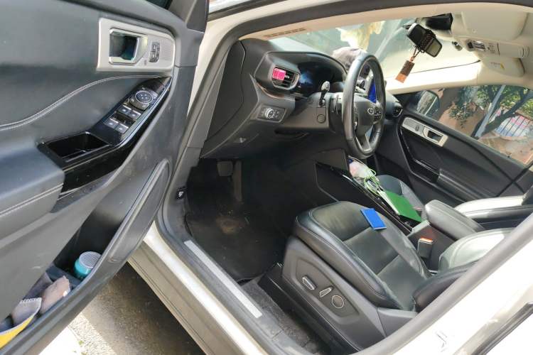 Used Ford Explorer 2020 EcoBoost 285 4x4 Titanium Edition 6 Seats
