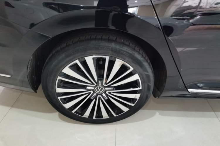 Used Volkswagen Passat 2021 330TSI Luxury Edition
