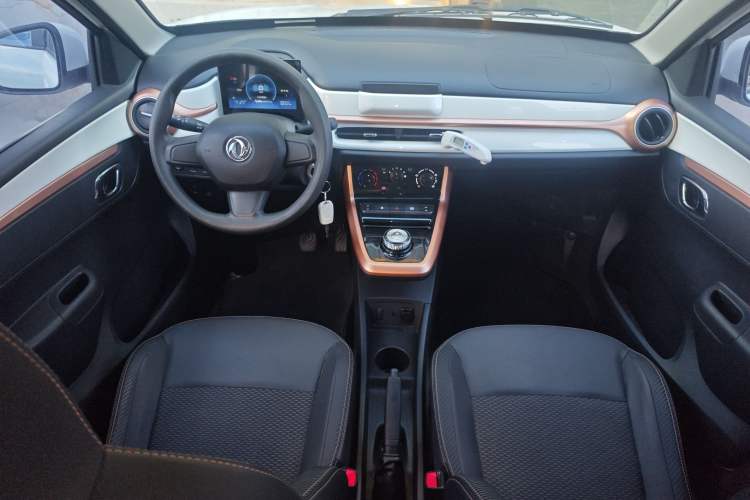 Used Dongfeng NAMMI BOX 2022 Light Wind Edition 201KM Lightning Model
