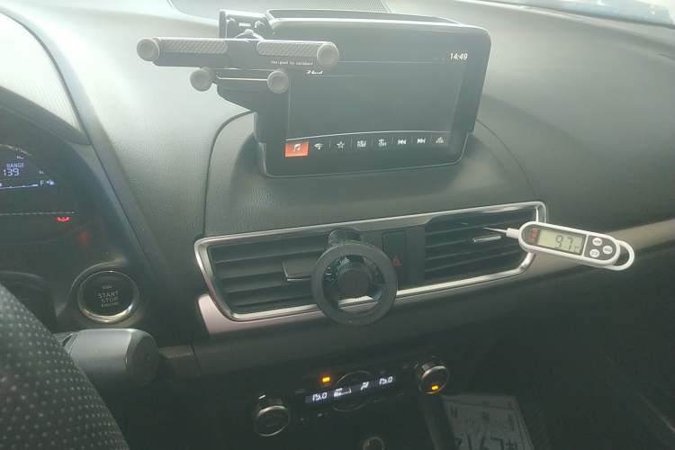 Used Mazda 3 Axela 2016 Sedan 2.0L Automatic Sport Model