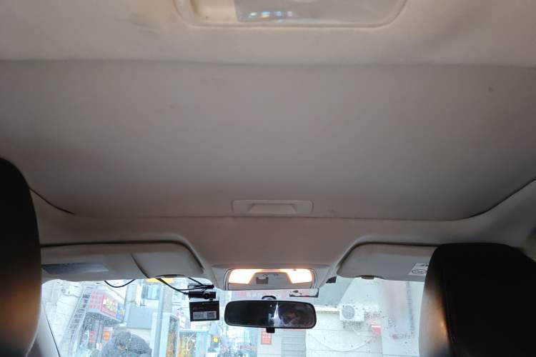 Used Venucia D60 2019 1.6L XL Manual SmartConnect Elite Edition