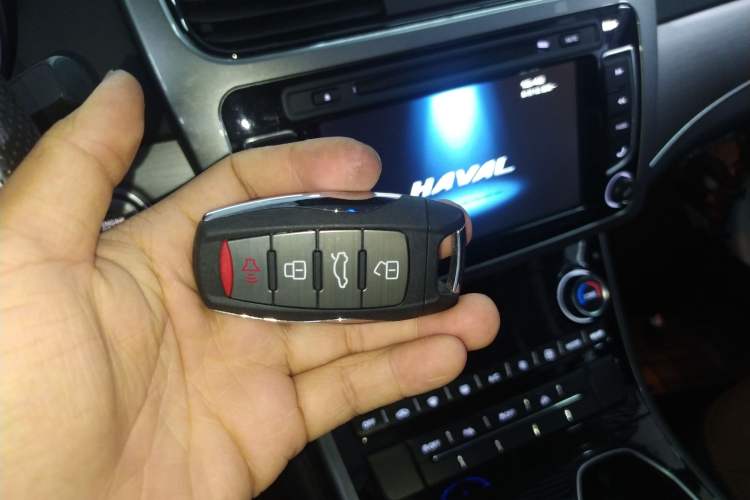 Used Haval H8 2017 2.0T Diesel 4x4 Smart Enjoyment Version
