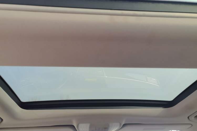 Used Mercedes-Benz E-Class 2012 E 300 L Fashion Model
