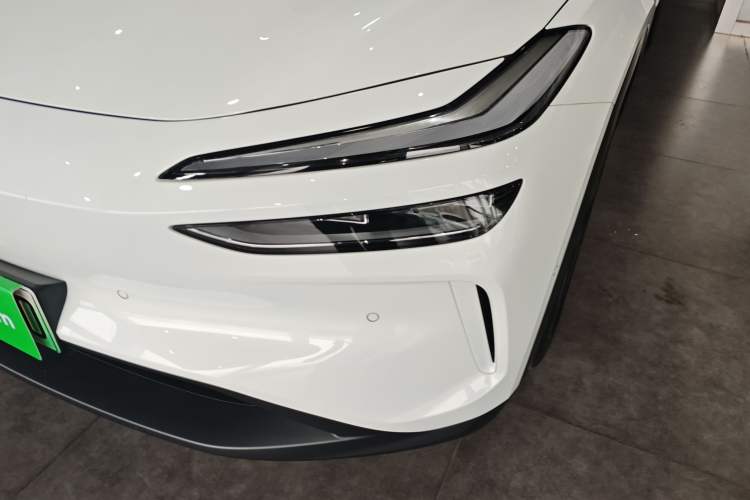 Used ONVO L60 2024 60 kWh Rear-Drive Version