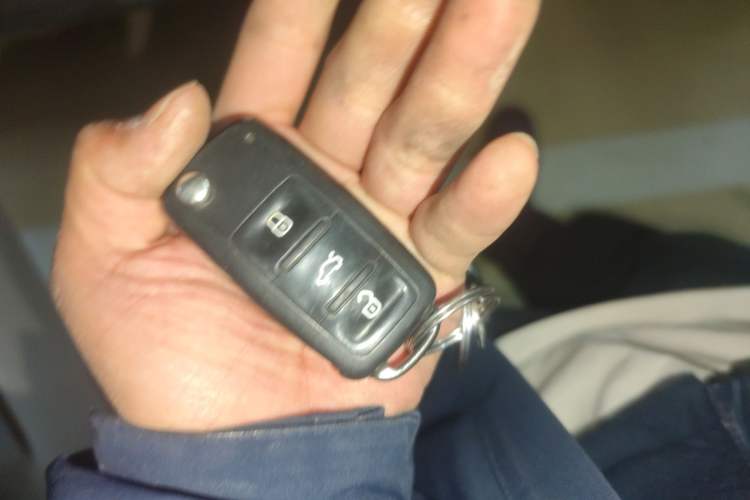 Used Volkswagen Sagitar 2015 1.6L Manual Comfort Model
