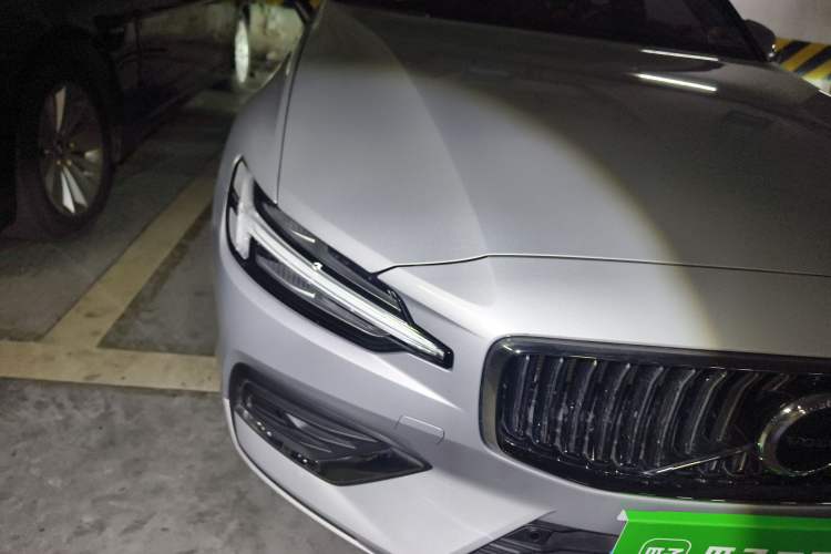 Used Volvo S60 2024 B4 Zhiyuan Luxury Edition
