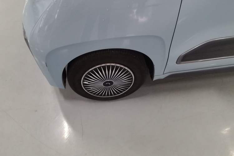 Used Wuling NAMMIEV 2021 Playful Model – High-Power Version Exterior 4