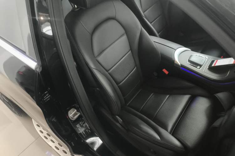 Used Mercedes-Benz GLC 2020 Facelift GLC 300 L 4MATIC Dynamic Edition Right Front Seat