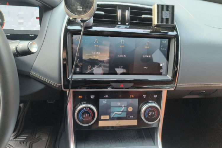 Used Jaguar XEL 2024 2.0T 250 PS R-DYNAMIC S Advanced Sport Edition Audio And AC Panel