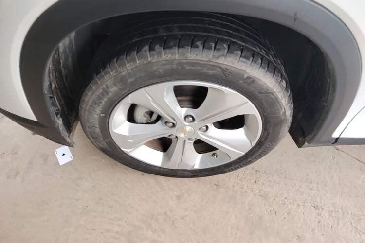 Used Chevrolet Menlo 2023 Star Enjoyment Version Plus Left Front Wheel Hub