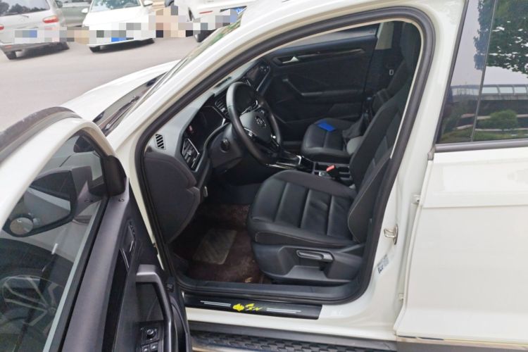 Used Volkswagen T-ROC 2020 280TSI DSG Two-Wheel Drive Comfort Version Left Front Seat