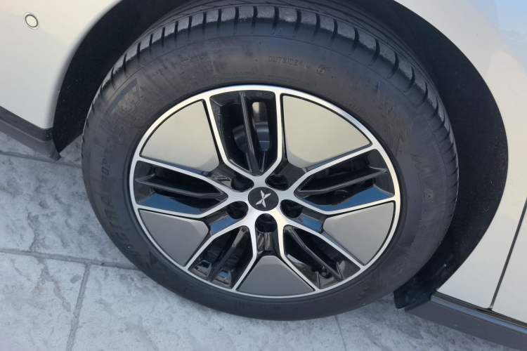 Used XPeng P7 2023 P7i 702 Pro