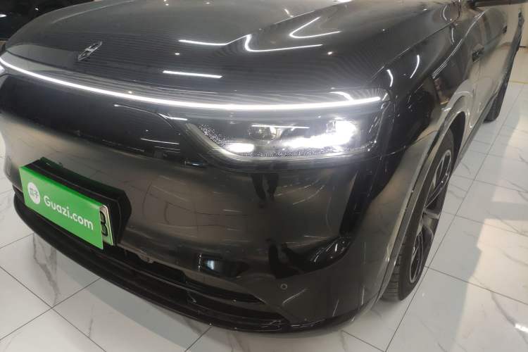 Used Hima AITO M8 2025 Extended-Range Ultra Version 53.4 kWh 6-Seater Edition Left Front Headlight