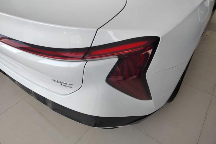 Used Hongqi EH7 2024 690 Pro
