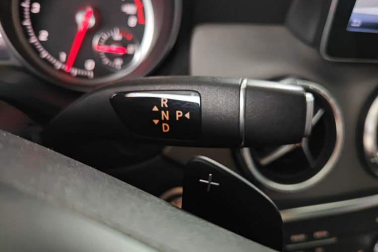 Used Mercedes-Benz CLA 2017 Refreshed CLA 200 Sport Edition Gear Lever