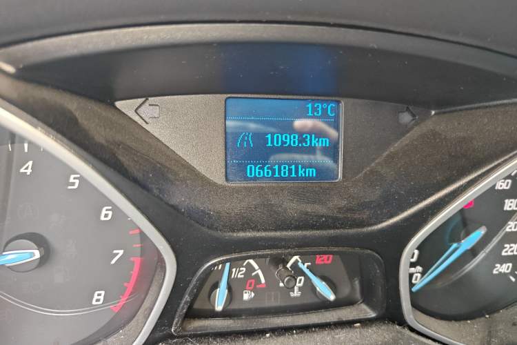 Used Ford Focus 2012 Hatchback 1.6L Manual Comfort Model
