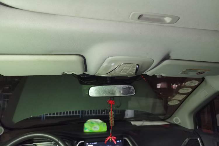 Used GAC Trumpchi GS4 2015 200T G-DCT Elite Edition Headliner