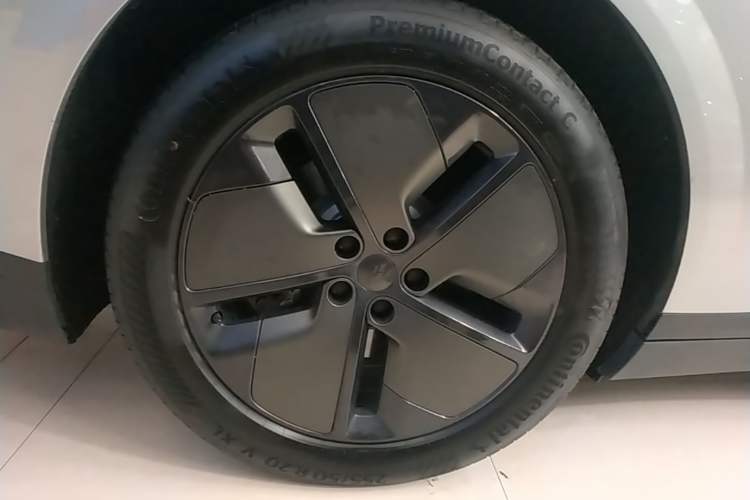 Used Li Auto i8 2025 Model Standard Version
