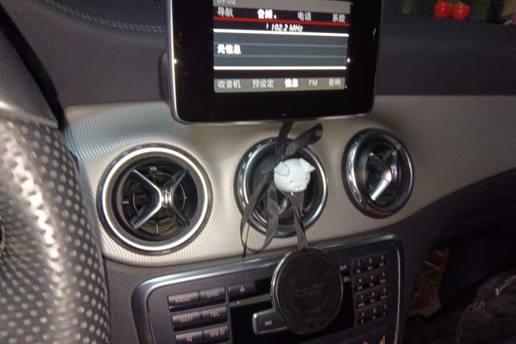 Used Mercedes-Benz GLA 2015 GLA 220 4MATIC Fashion Model
