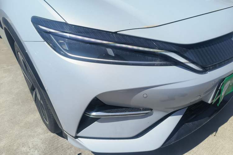 Used BYD Song L EV 2025 Intelligent Driving Version 662 km LiDAR Excellence Edition Right Front Headlight